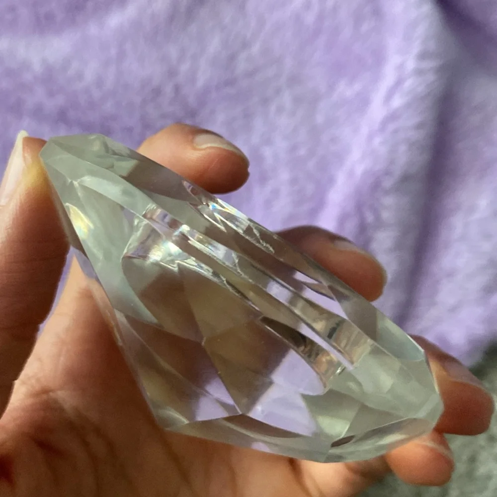 Quartz Camry silver triangle stone clock
